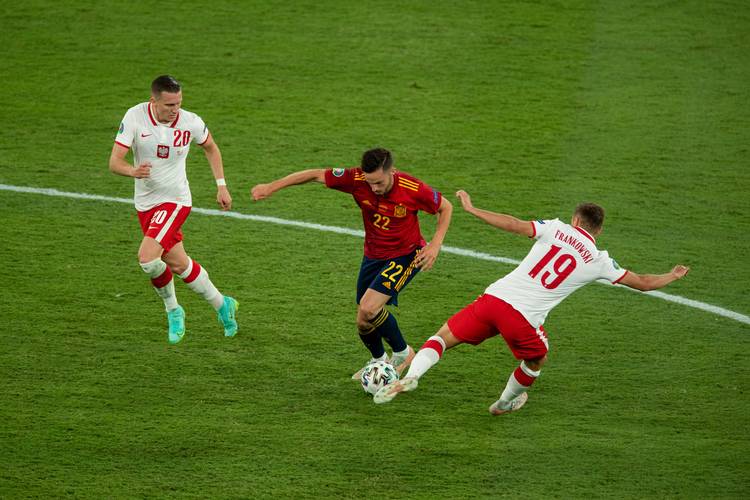 西班牙vs波兰角球